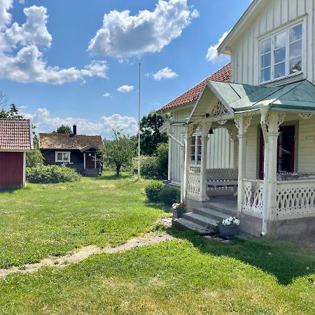 Backgardens Timmerstuga Falköping Exterior foto